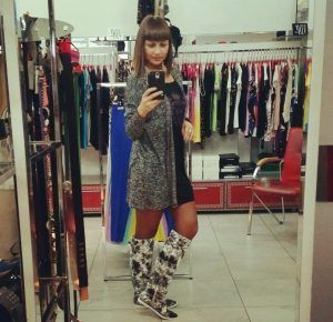 Проститутка Лола с выездом по Москве рядом с метро Строгино в возрасте 28 