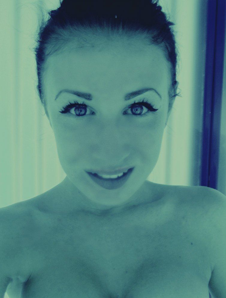 Проститутка Дина с реальными фото в возрасте 22 лет