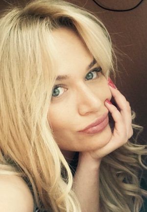 Проститутка Лола с секс услугами в Москве