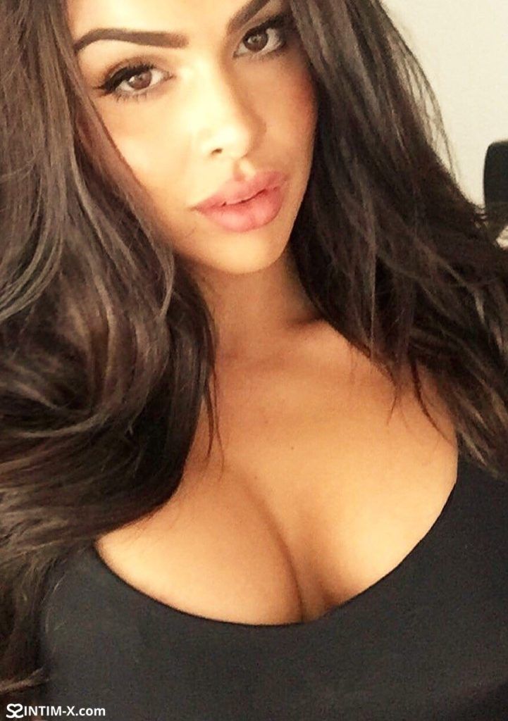 Проститутка Каролина с реальными фото в возрасте 26 лет